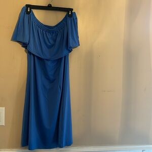 Buckhead Bettie’s blue strapless dress